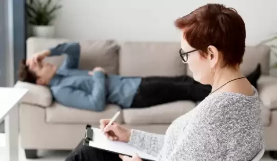 What to Expect from a Hypnotherapist for Anxiety in Los Angeles?