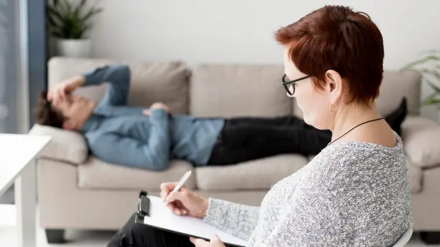 What to Expect from a Hypnotherapist for Anxiety in Los Angeles?
